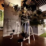 Ceylonz Suites By Manhattan Group