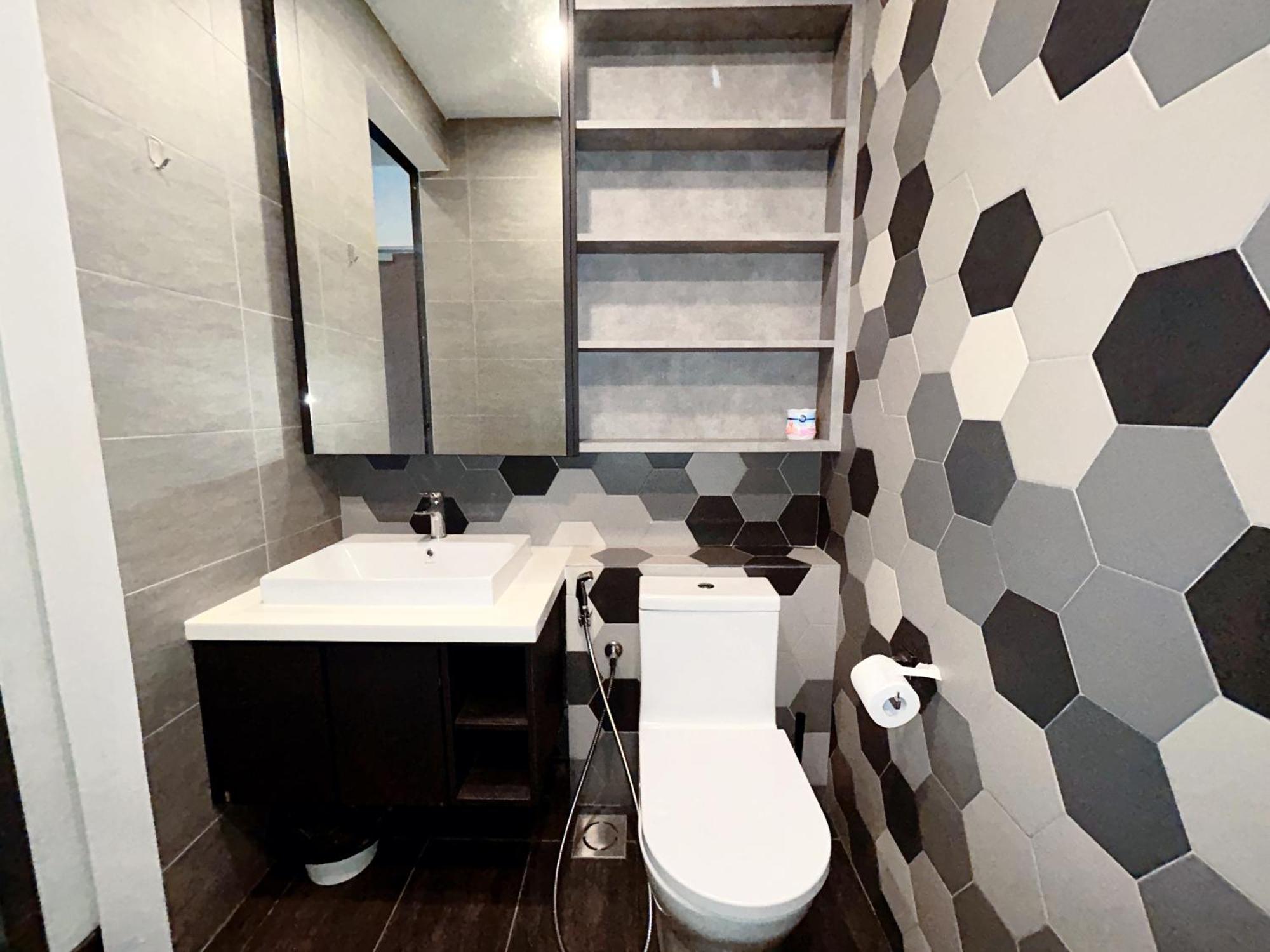 Ceylonz By Manhattan Group