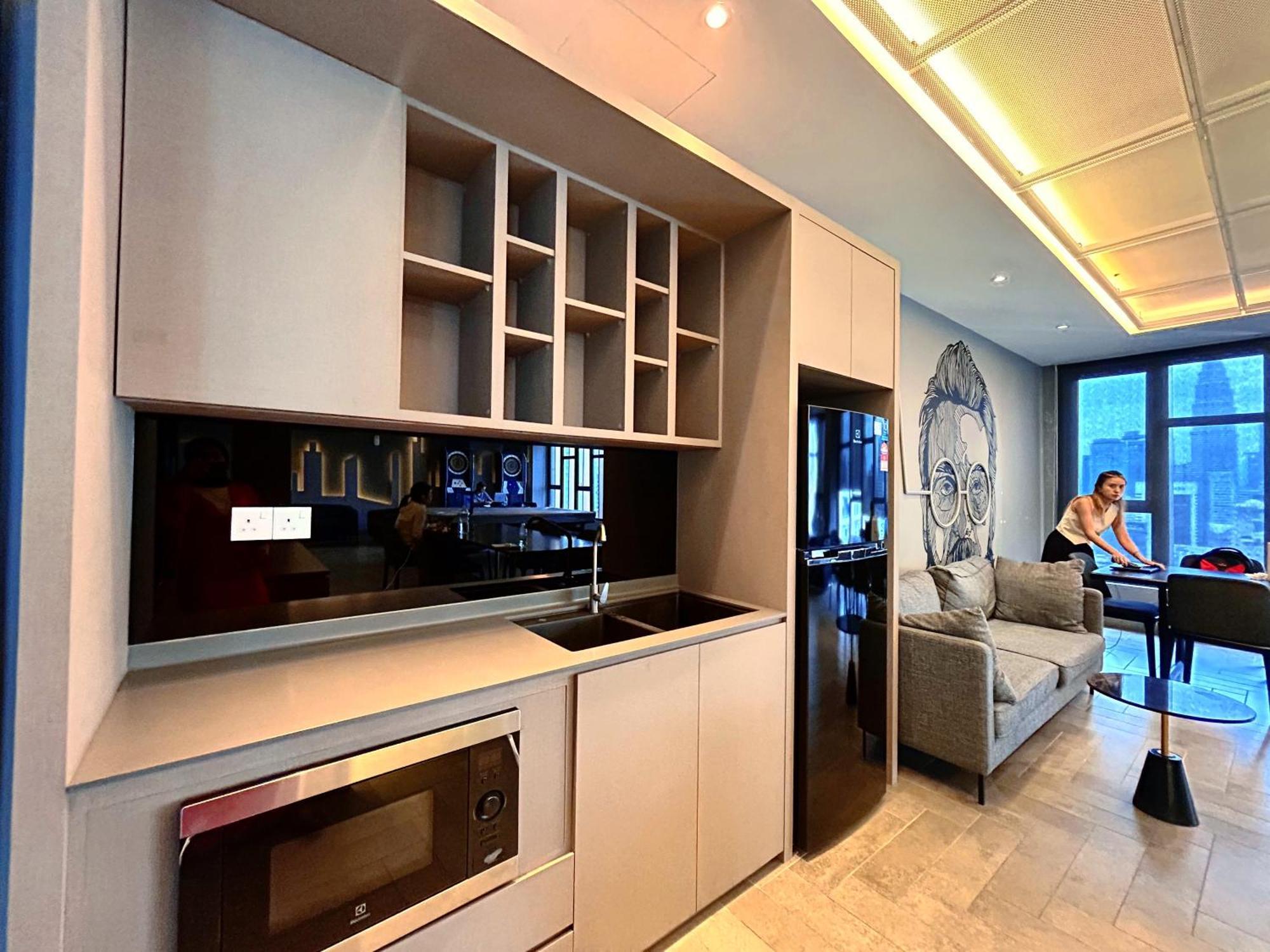 Ceylonz By Manhattan Group